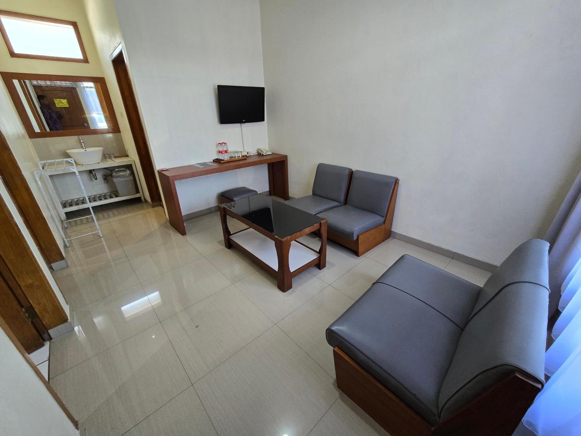 Kusma Hotel Bandungan Semarang Exterior foto