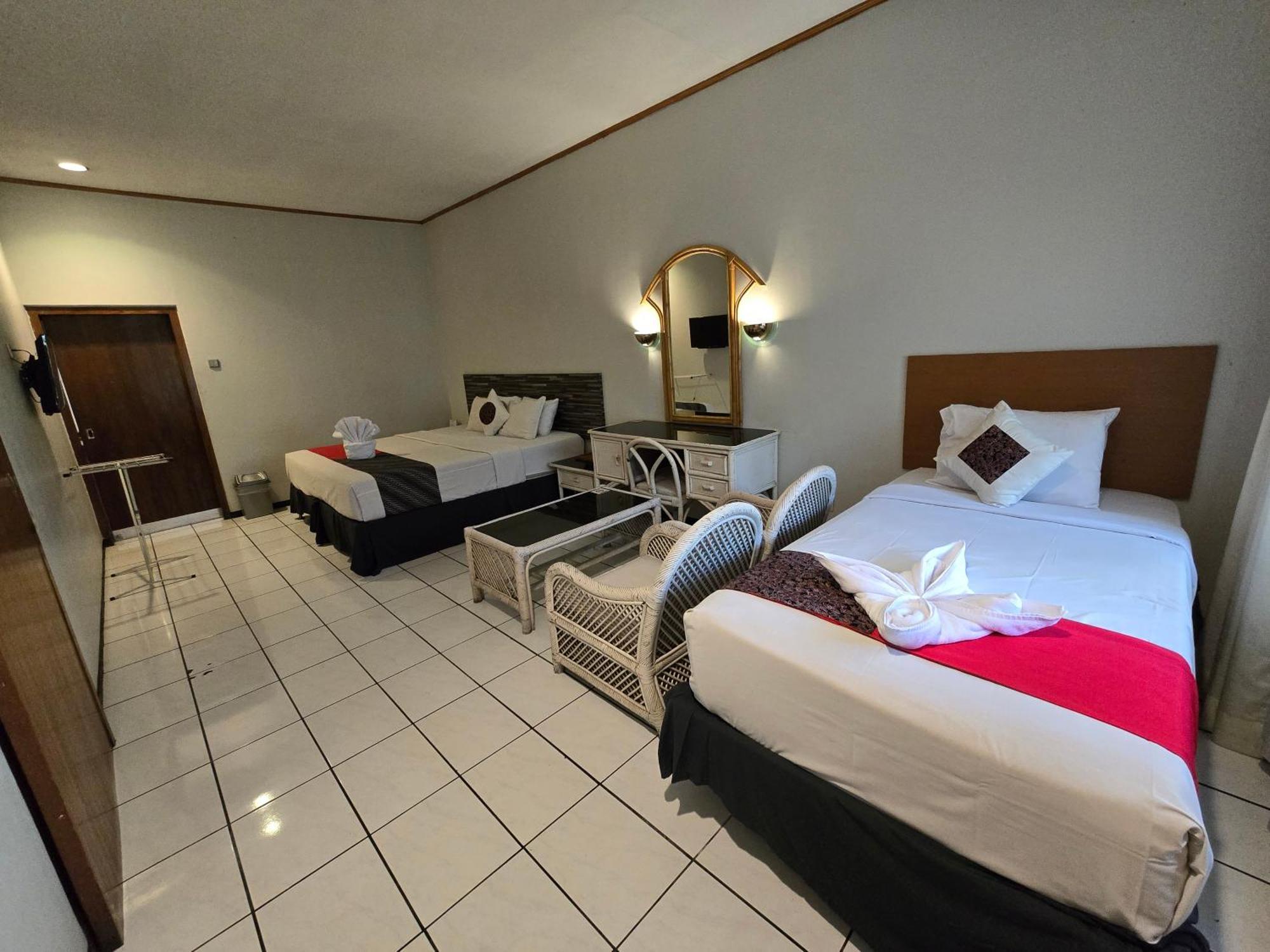 Kusma Hotel Bandungan Semarang Exterior foto