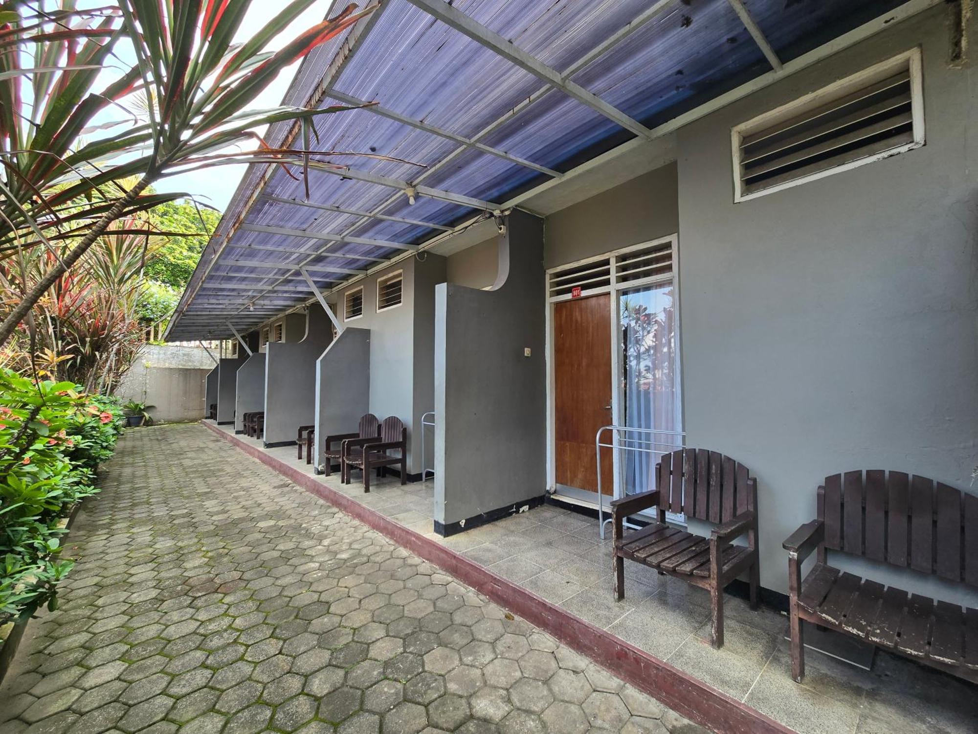 Kusma Hotel Bandungan Semarang Exterior foto